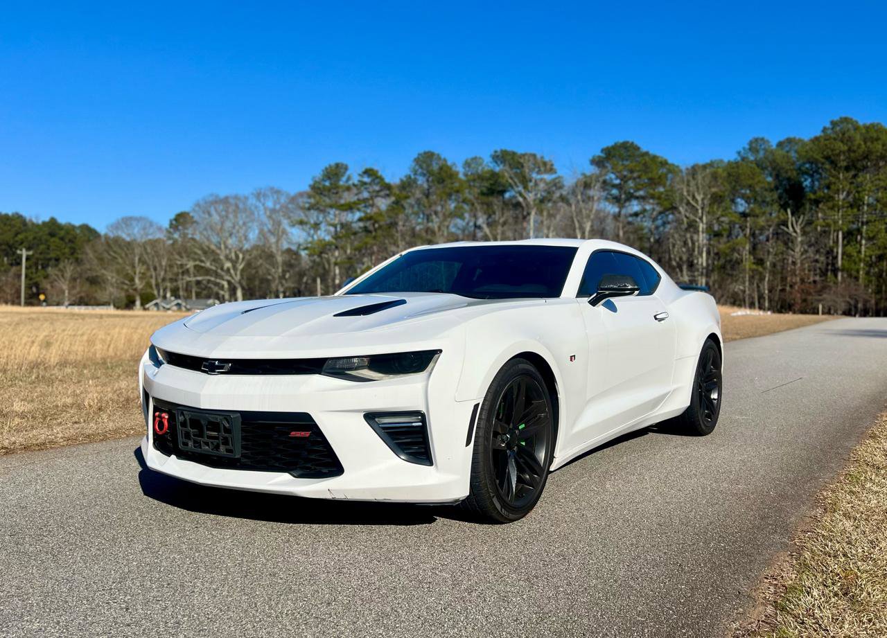 Used 2016 Chevrolet Camaro SS image 11