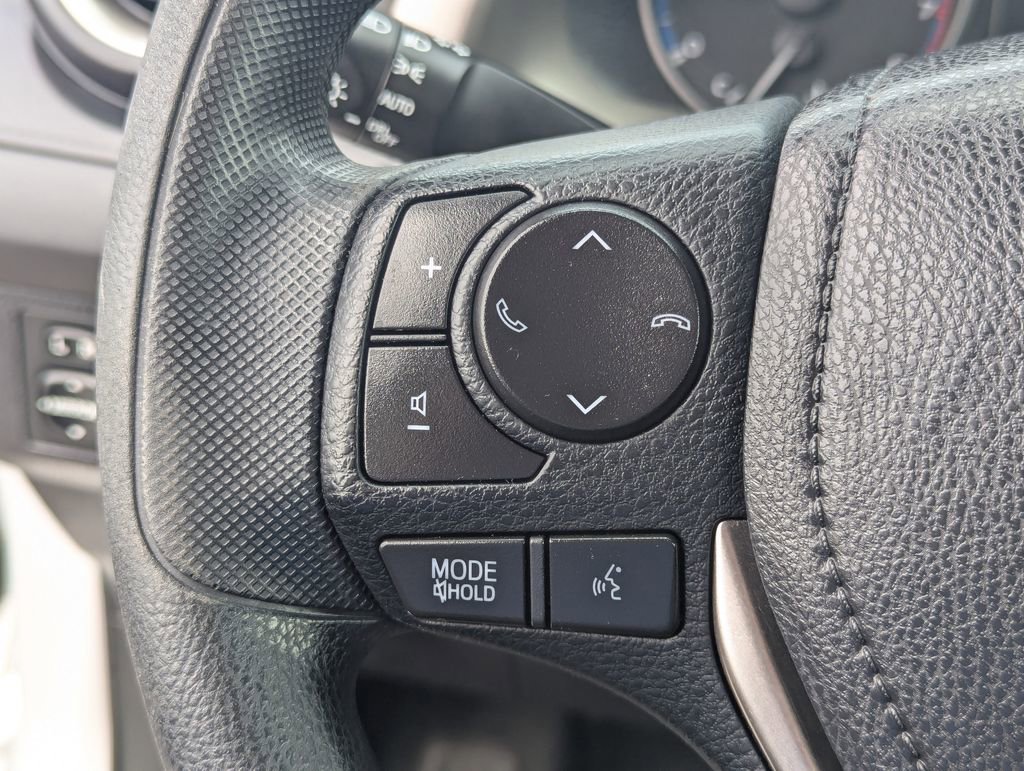 Used 2017 Toyota RAV4 LE FWD image 22