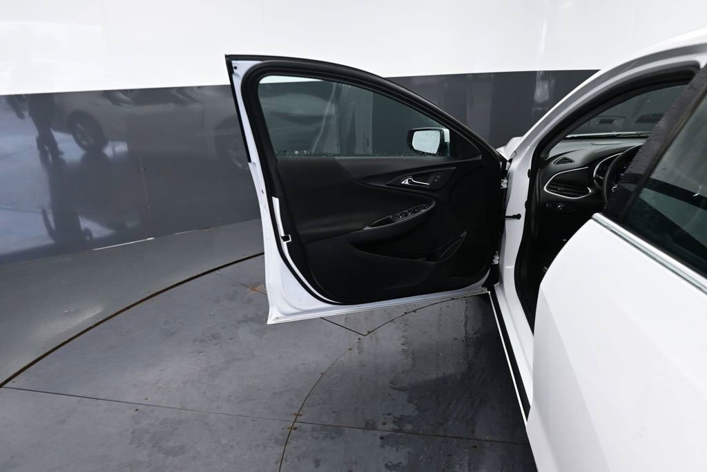Used 2024 Chevrolet Malibu LT FWD image 23