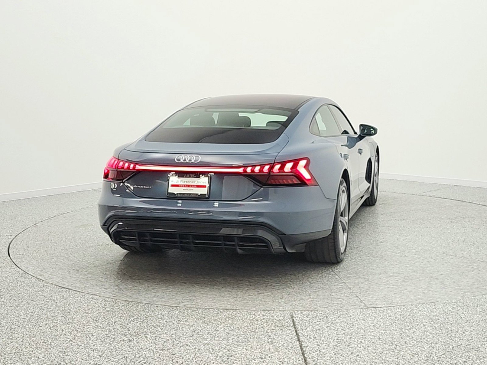 Used 2022 Audi e-tron GT Premium Plus image 6