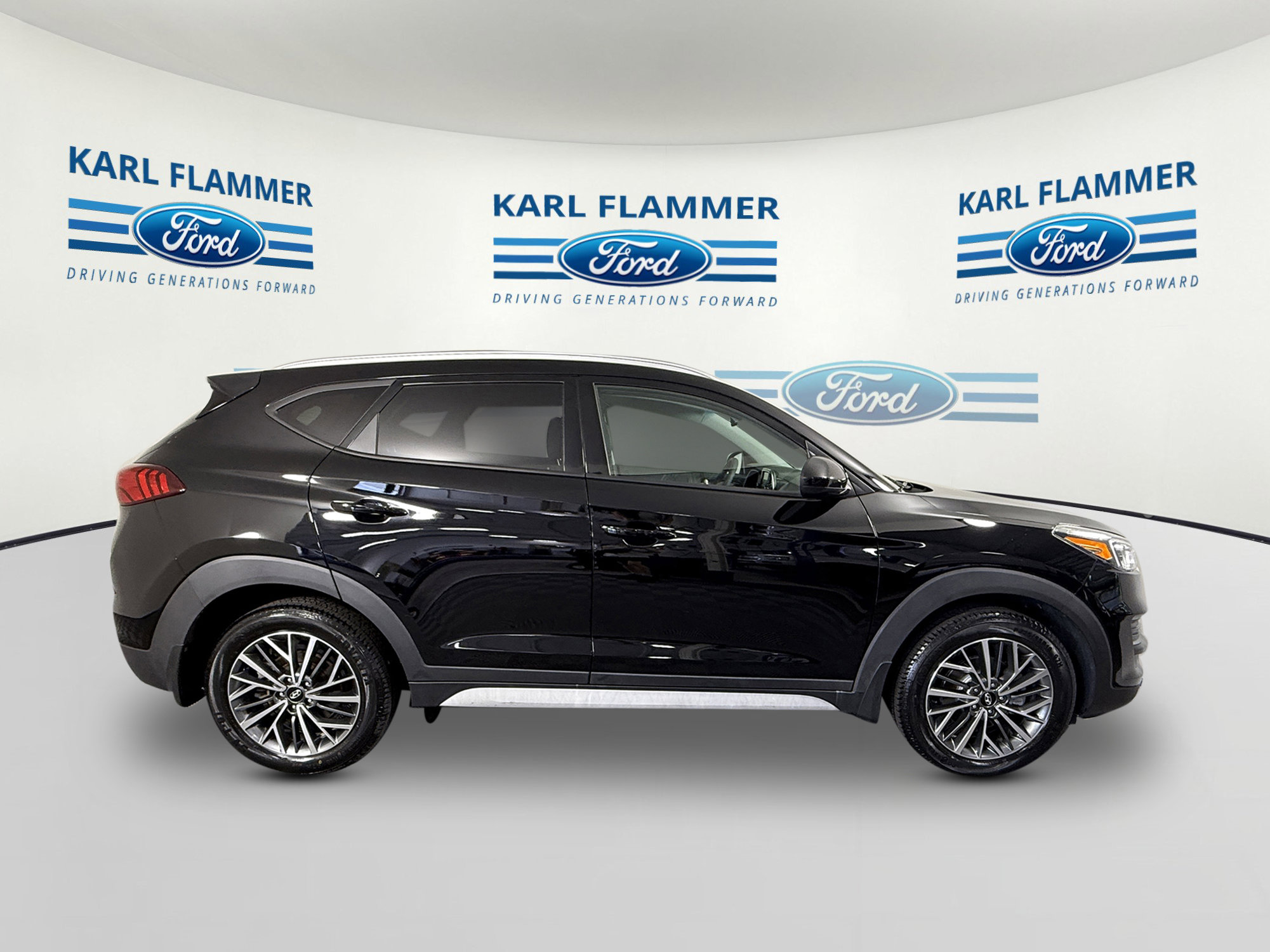 Used 2019 Hyundai Tucson SEL image 2