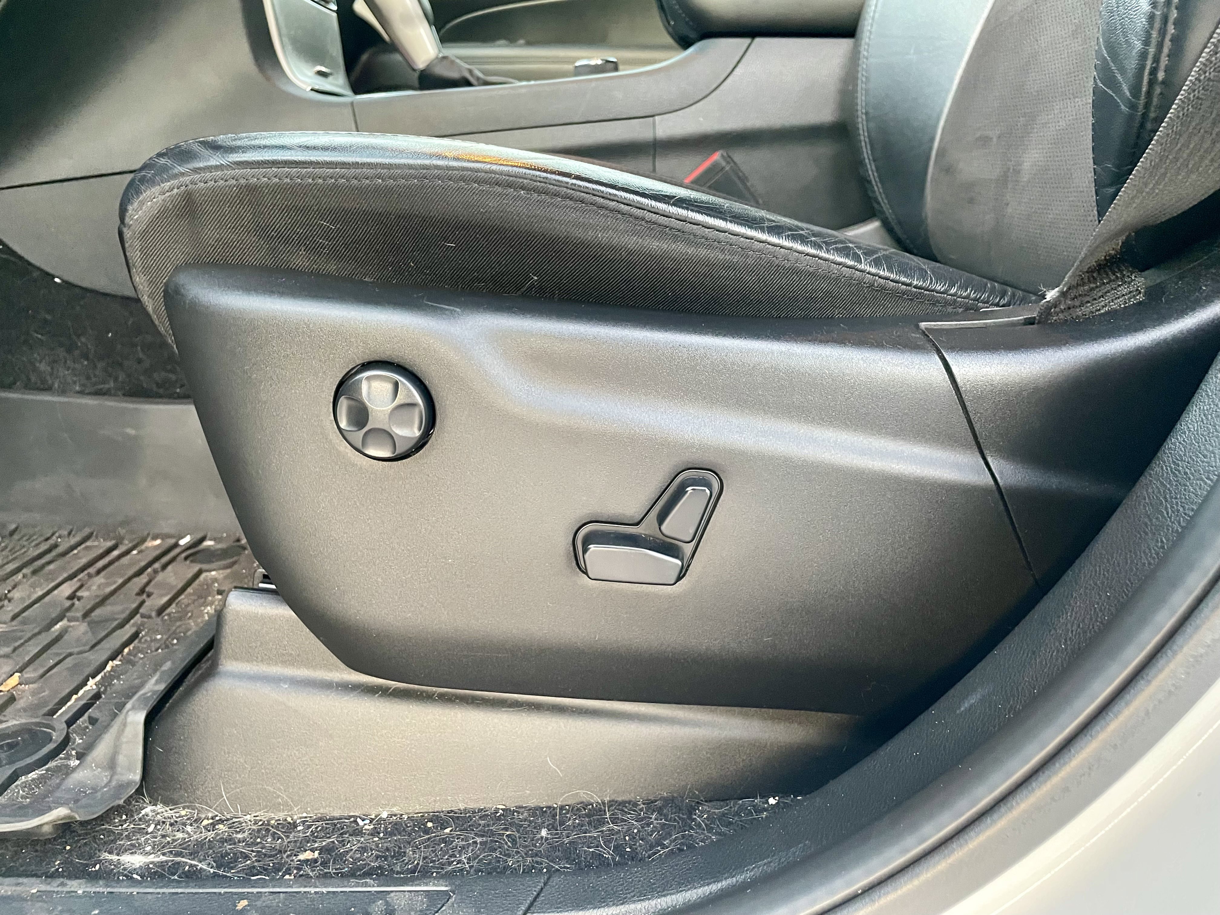 Used 2020 Jeep Grand Cherokee Altitude image 15