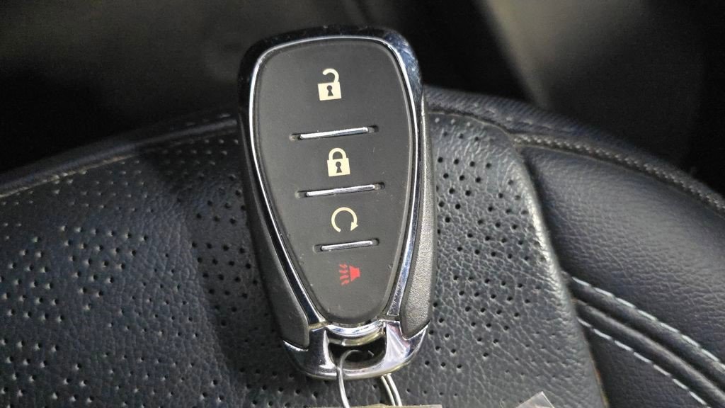 Certified 2022 Chevrolet Bolt EUV LT w/ Convenience Package image 26