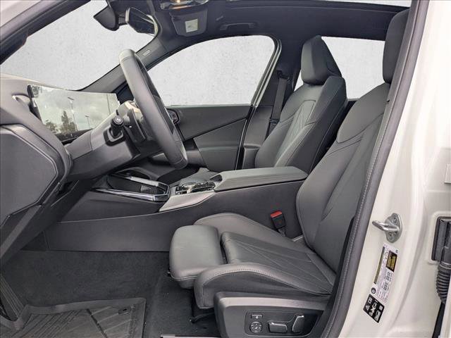 Used 2025 BMW X3 xDrive30i w/ Premium Package image 16