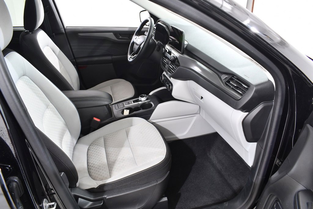 Used 2023 Ford Escape Active image 10
