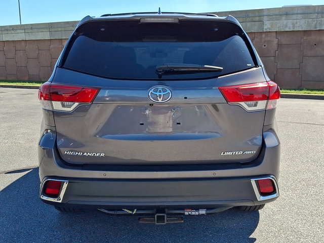 Used 2018 Toyota Highlander Limited AWD/4WD image 5