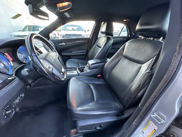 Used 2011 Chrysler 300 Limited RWD image 10