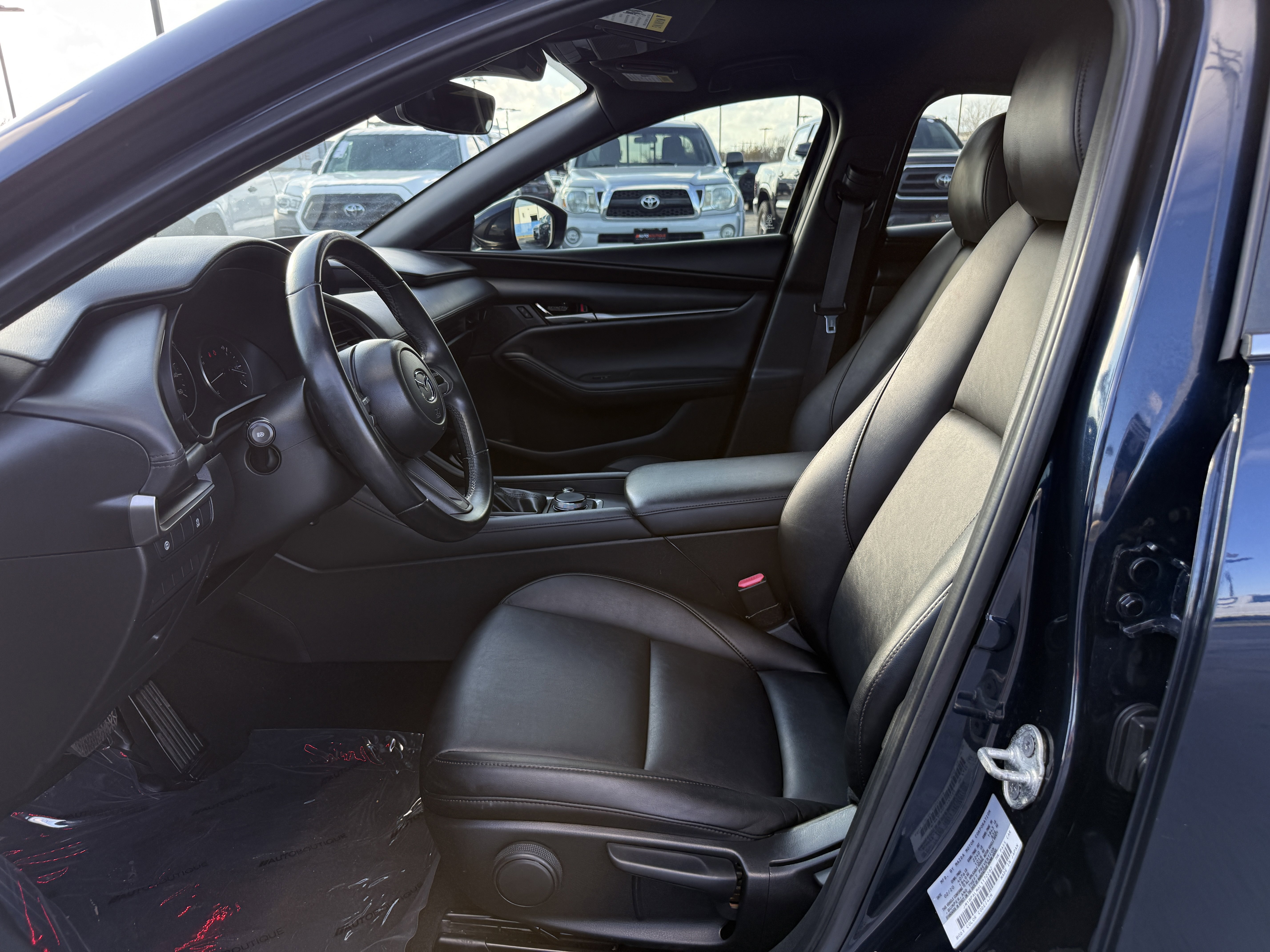 Used 2020 MAZDA MAZDA3 Hatchback image 27