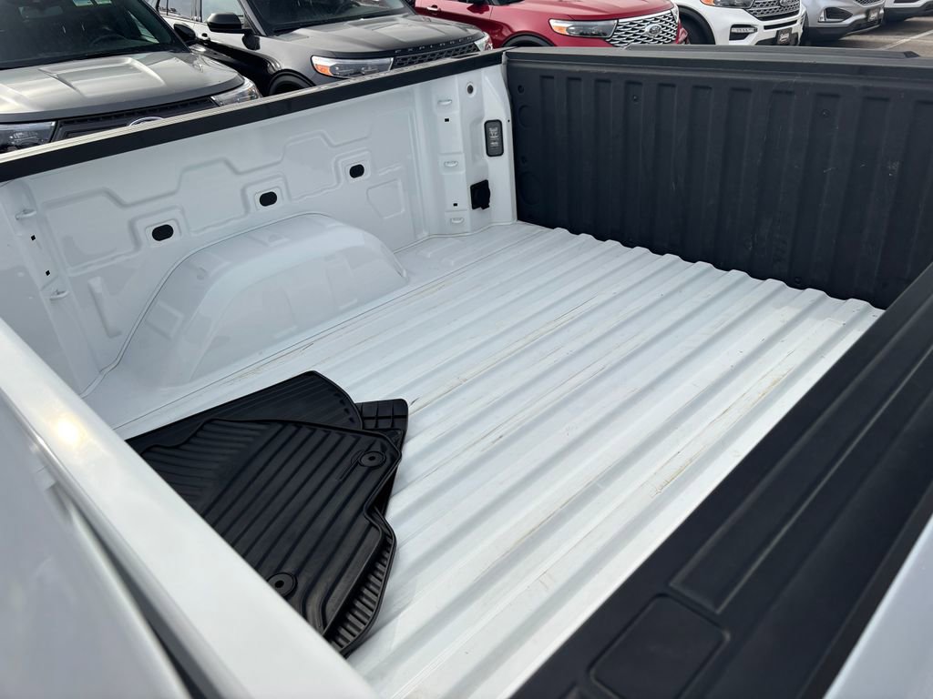 Used 2025 Chevrolet Silverado 1500 LT w/ Leather Package image 14