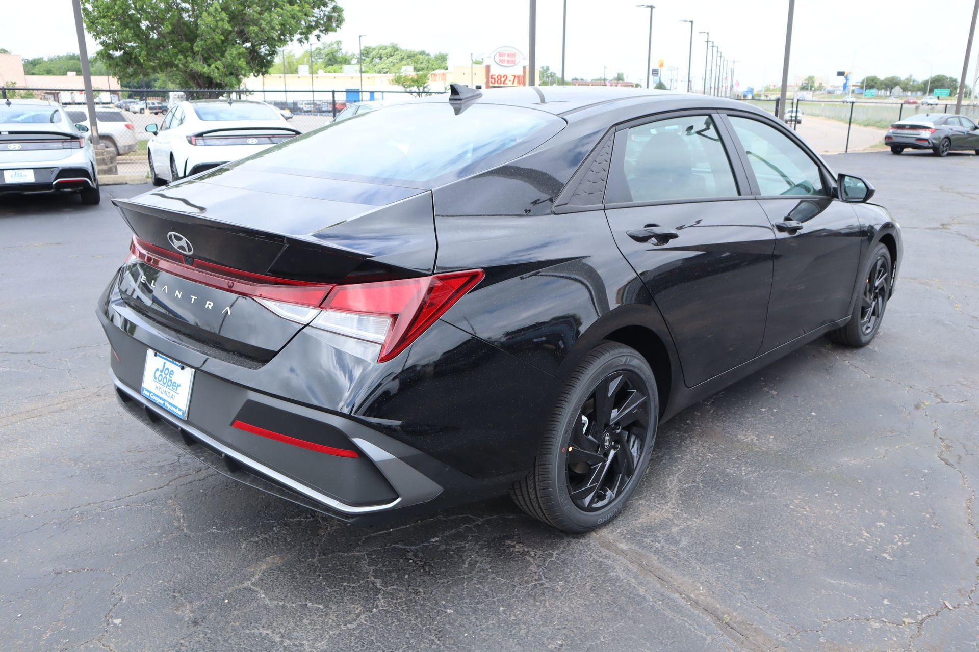 New 2026 Hyundai Elantra Sport FWD image 19