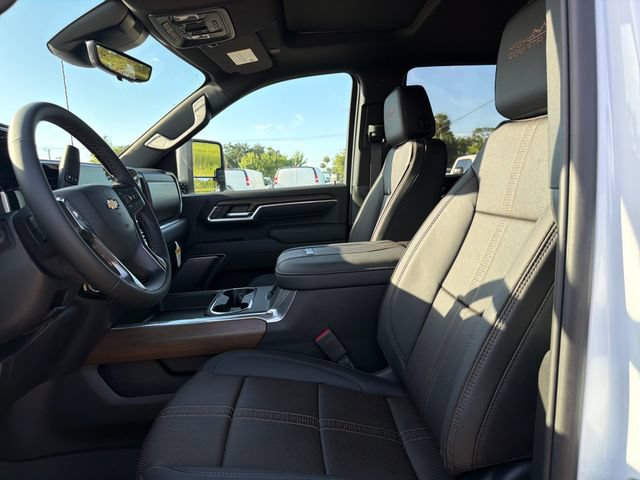New 2026 Chevrolet Silverado 3500 High Country w/ Technology Package AWD/4WD image 18
