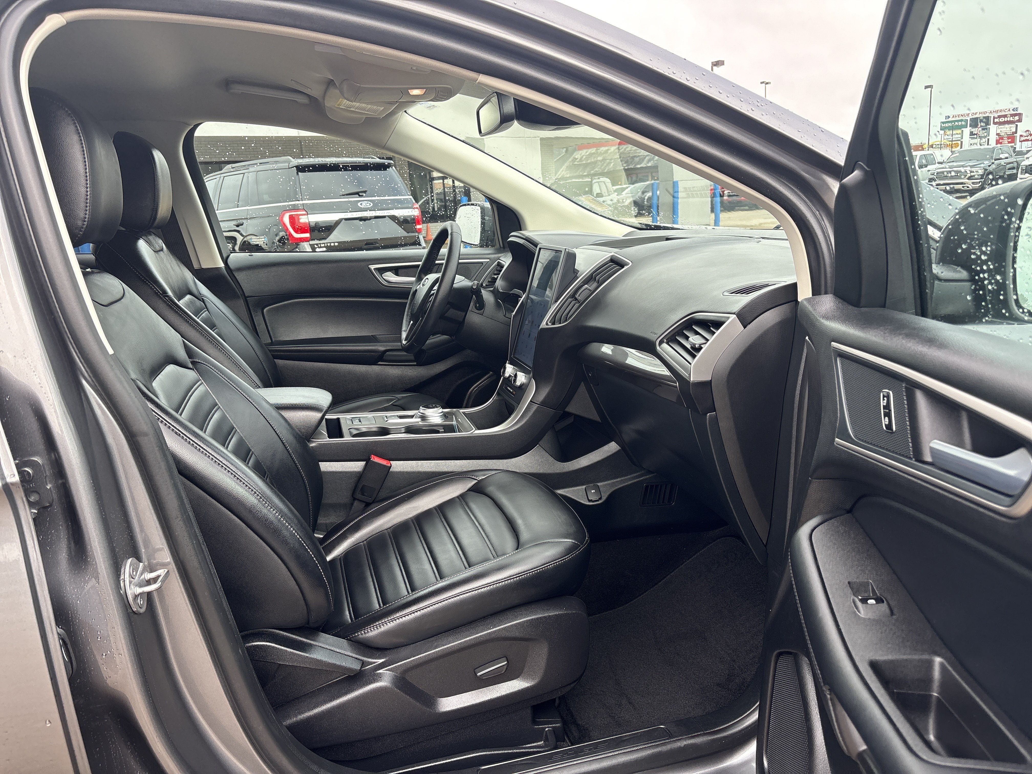 Used 2024 Ford Edge SEL w/ Convenience Package AWD/4WD image 9