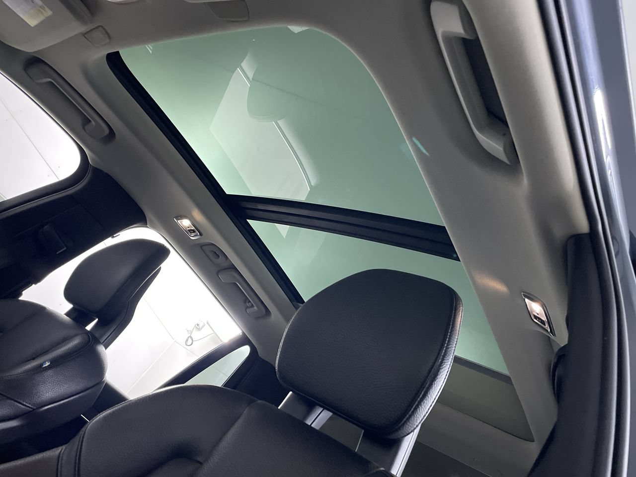 Used 2020 Volvo XC90 T6 Momentum AWD/4WD image 19