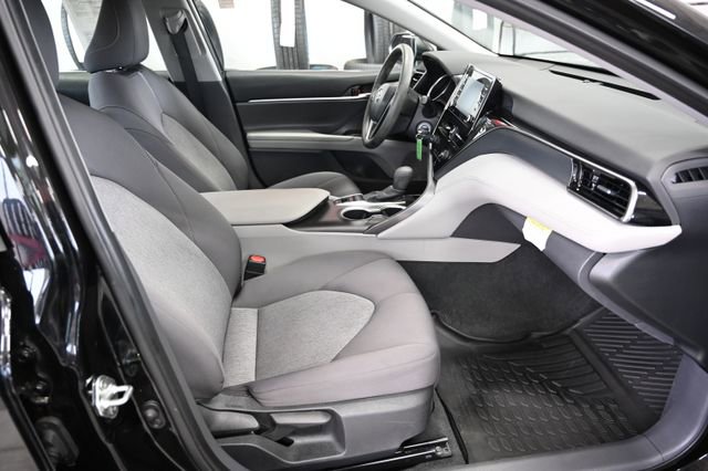 Used 2023 Toyota Camry LE image 11