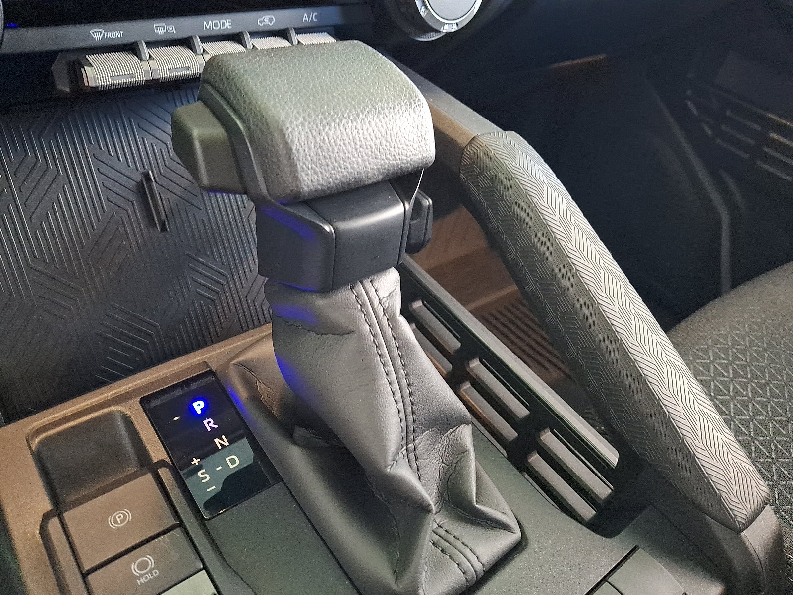 Certified 2025 Toyota 4Runner SR5 AWD/4WD image 13