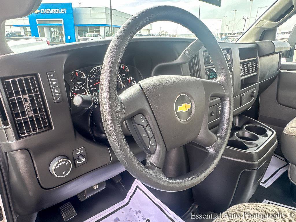 Used 2018 Chevrolet Express 3500 w/ Power Convenience Package image 11