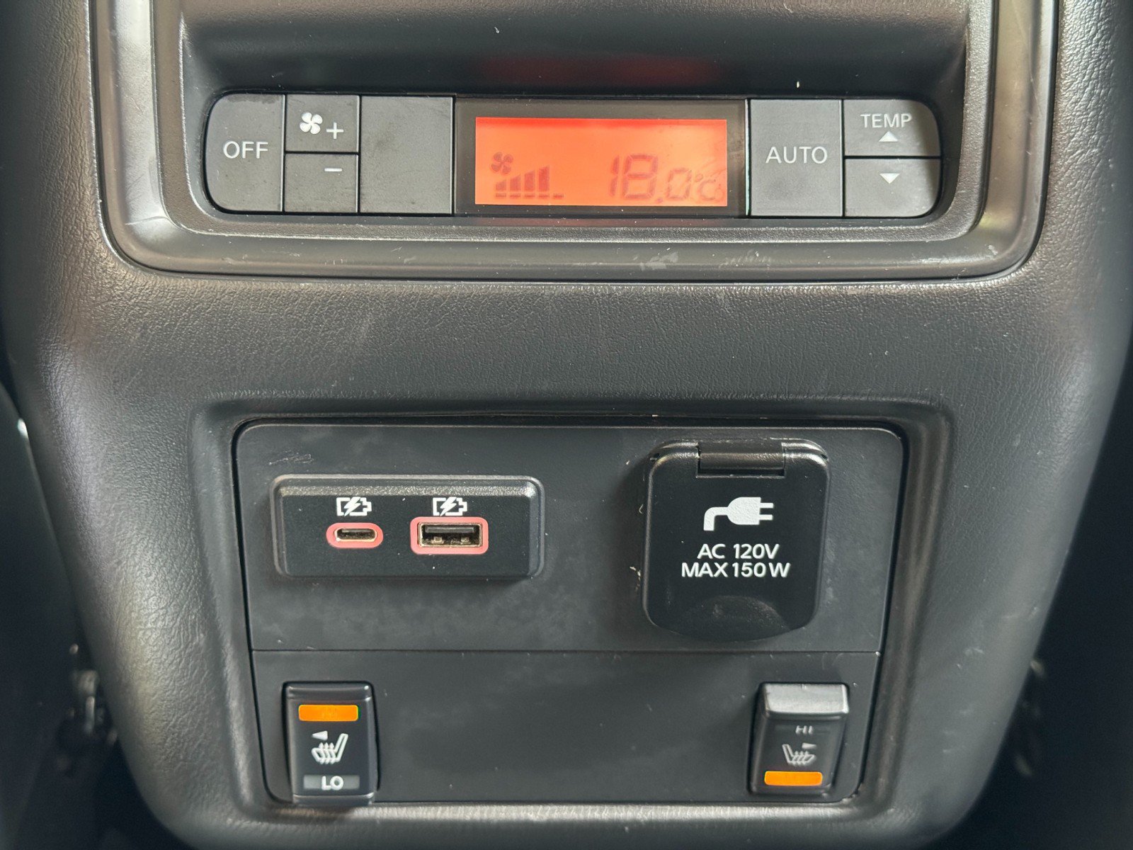 Used 2020 Nissan Pathfinder Platinum FWD image 33