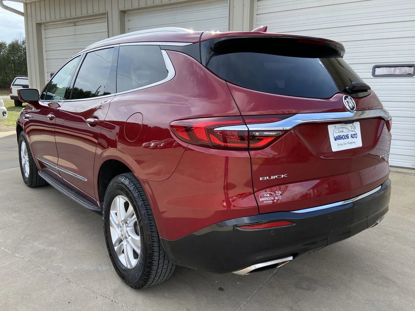 Used 2018 Buick Enclave Premium w/ LPO, Hit The Road Package image 5