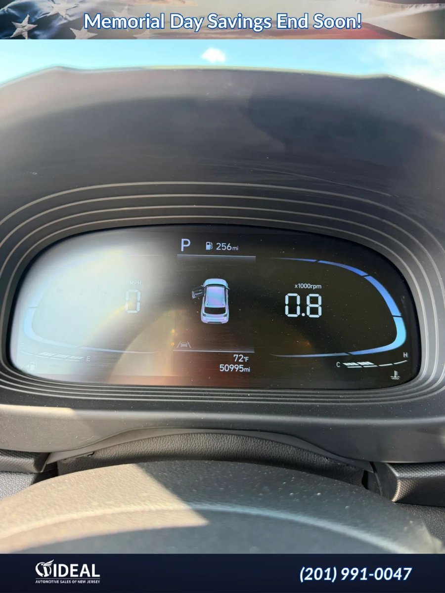 Used 2024 Hyundai Venue SE FWD image 35