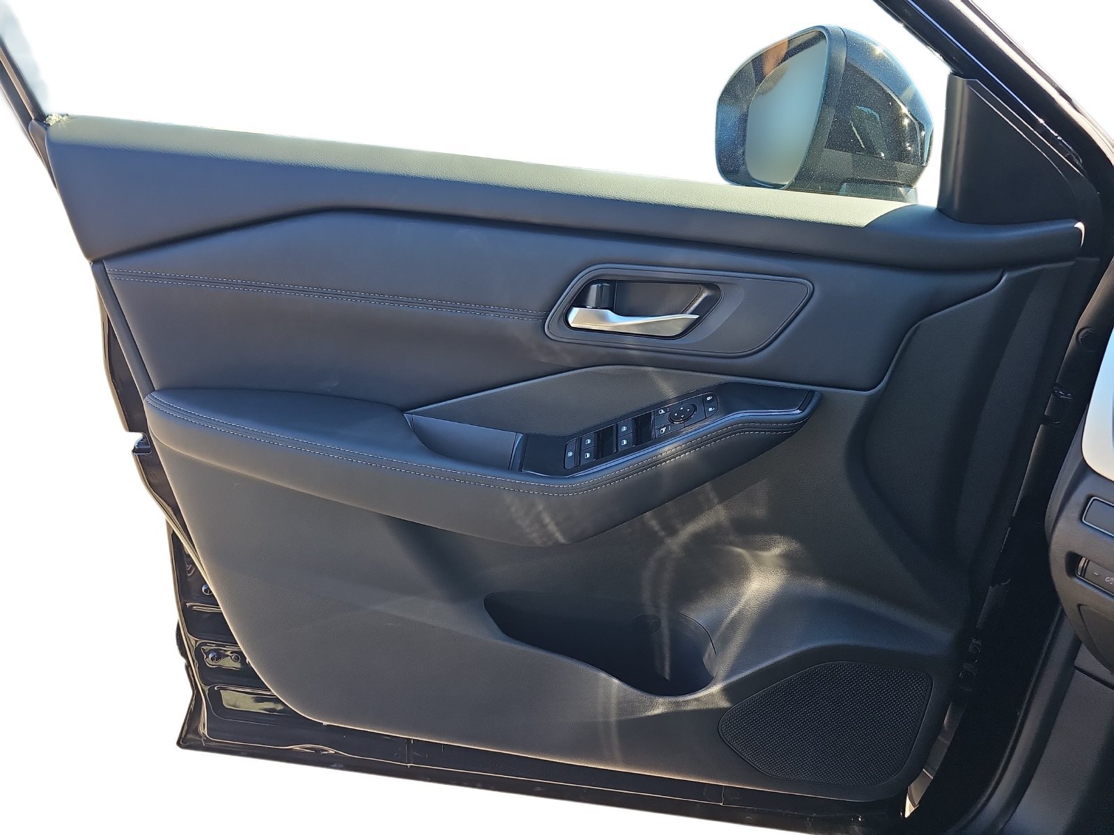 New 2027 Nissan Rogue Dark Armor FWD image 26