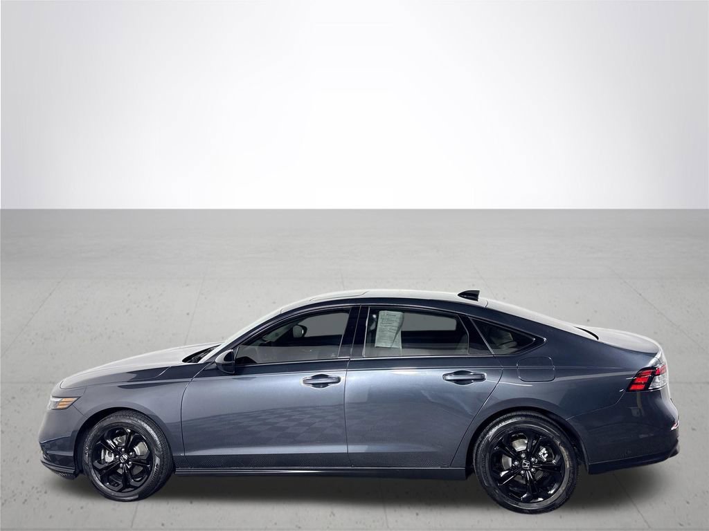 Used 2025 Honda Accord SE image 9
