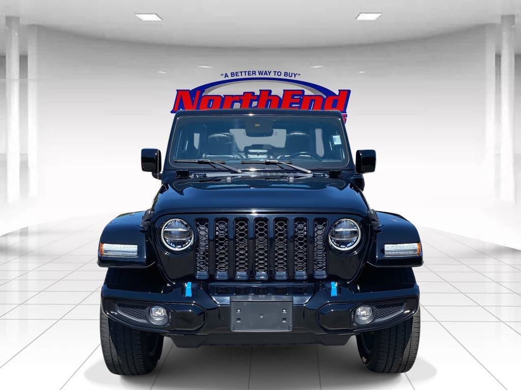 Used 2022 Jeep Wrangler Unlimited Sahara image 2