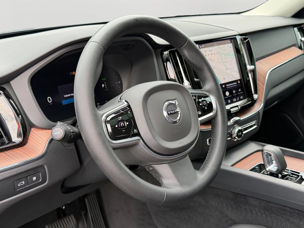 Certified 2024 Volvo XC60 T8 Plus w/ Climate Package AWD/4WD image 18