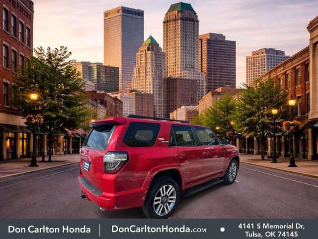 Used 2022 Toyota 4Runner TRD Sport AWD/4WD image 4