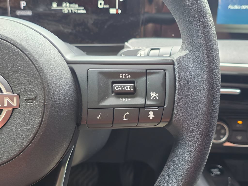 Used 2025 Nissan Kicks SV FWD image 17