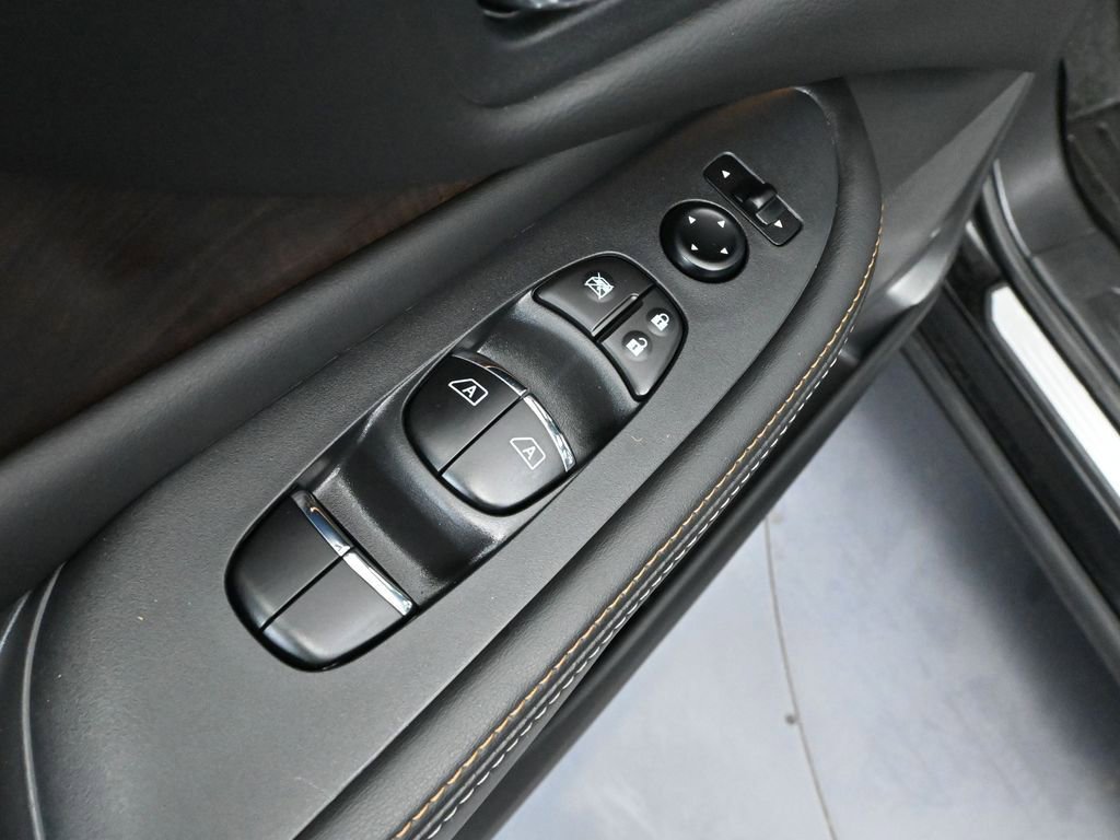 Used 2024 Nissan Murano Platinum image 18