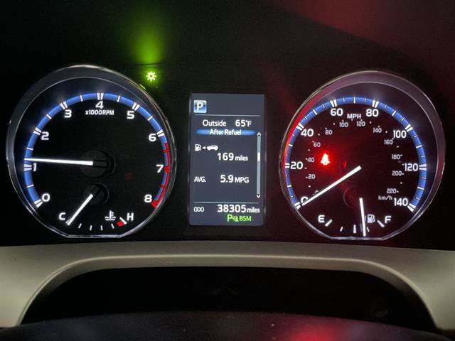 Used 2017 Toyota RAV4 Limited image 17