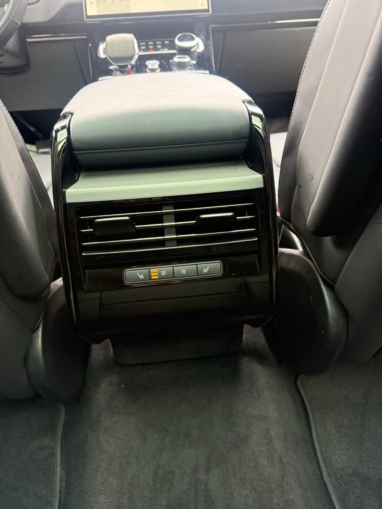 Used 2023 Land Rover Range Rover Sport SE image 27