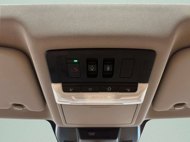 Used 2023 Nissan Rogue Platinum w/ Platinum Premium Package AWD/4WD image 24