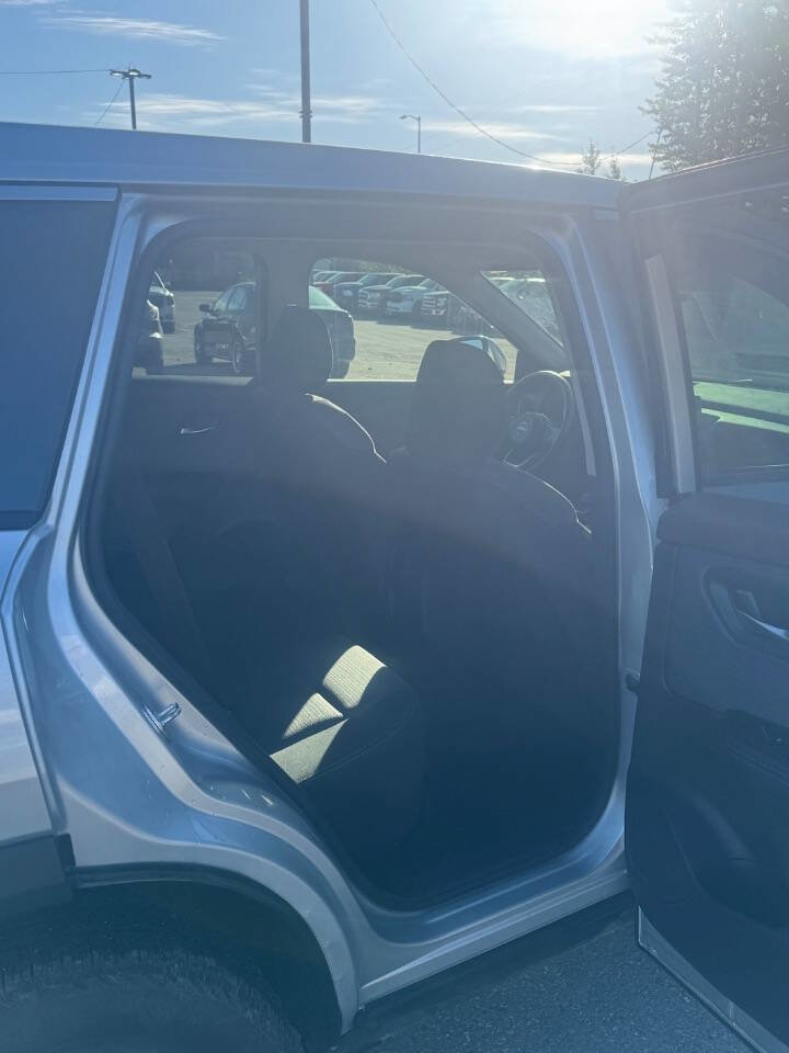 Used 2023 Nissan Rogue SV image 12