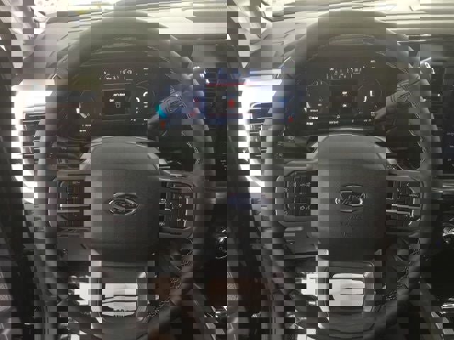 New 2025 Ford F350 Lariat w/ Black Appearance Package image 44