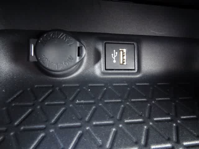 Certified 2025 Toyota RAV4 XLE FWD image 25