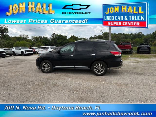 Used 2015 Nissan Pathfinder SL w/ SL Premium Package FWD image 4