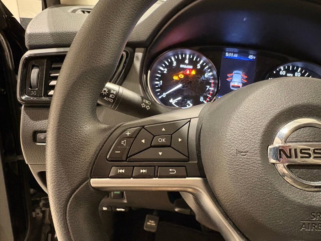 Used 2022 Nissan Rogue Sport S image 25