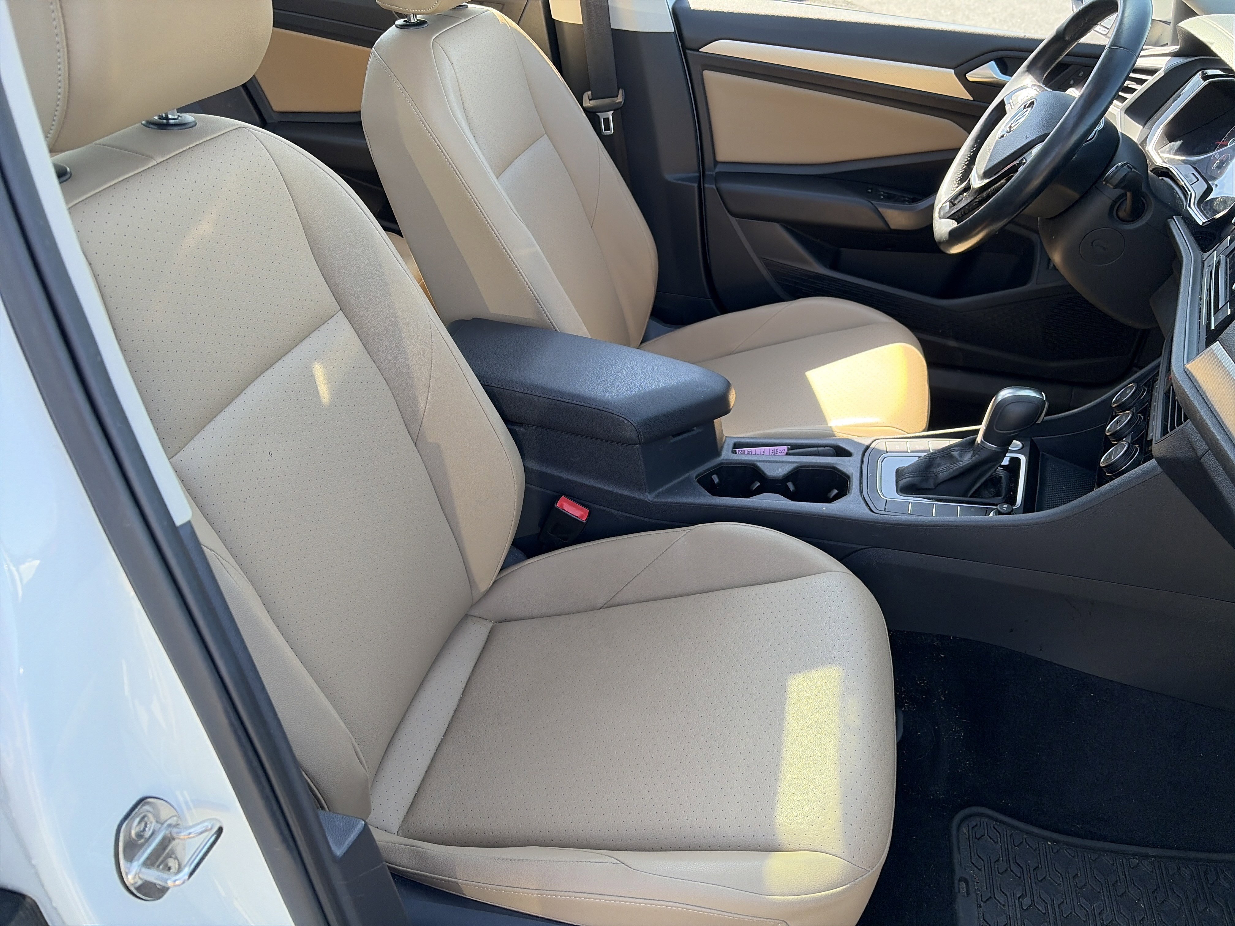 Used 2019 Volkswagen Jetta SE image 30