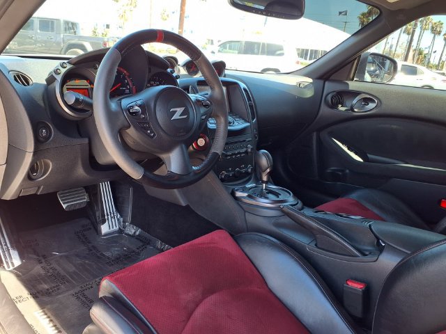 Used 2016 Nissan 370Z NISMO RWD image 14