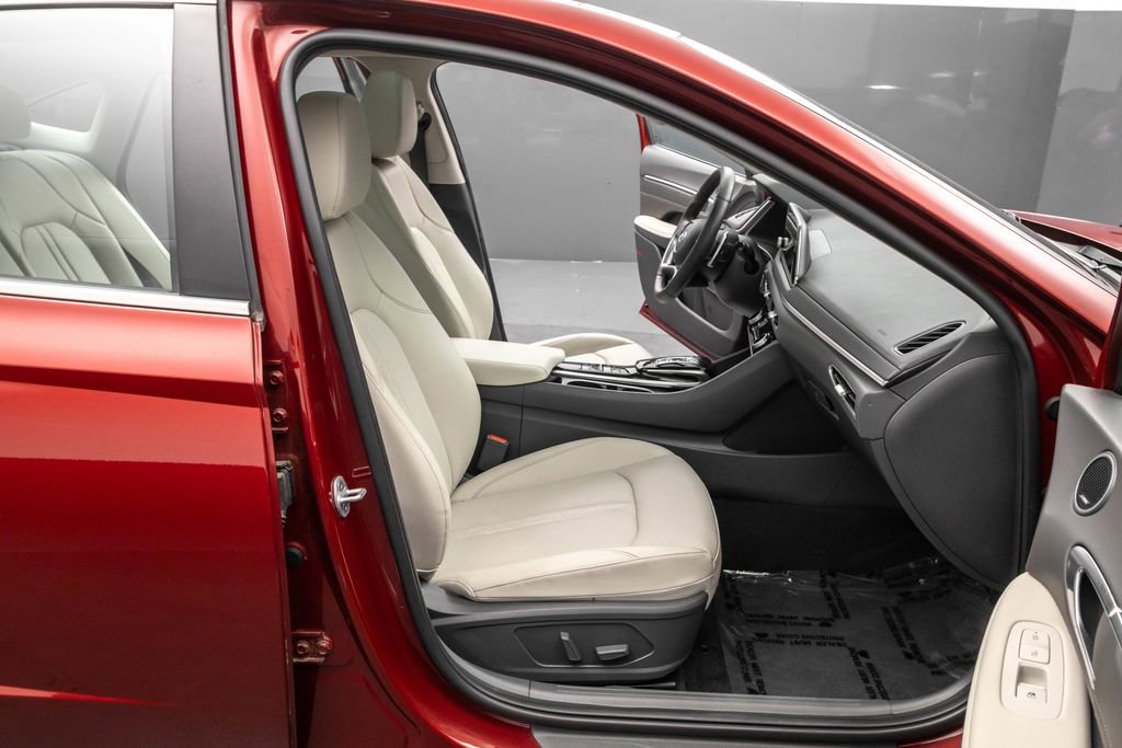 Used 2023 Hyundai Sonata Limited w/ Cargo Package image 34