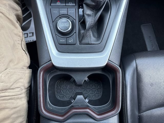 Used 2019 Toyota RAV4 Limited w/ Advanced Technology Package AWD/4WD image 20