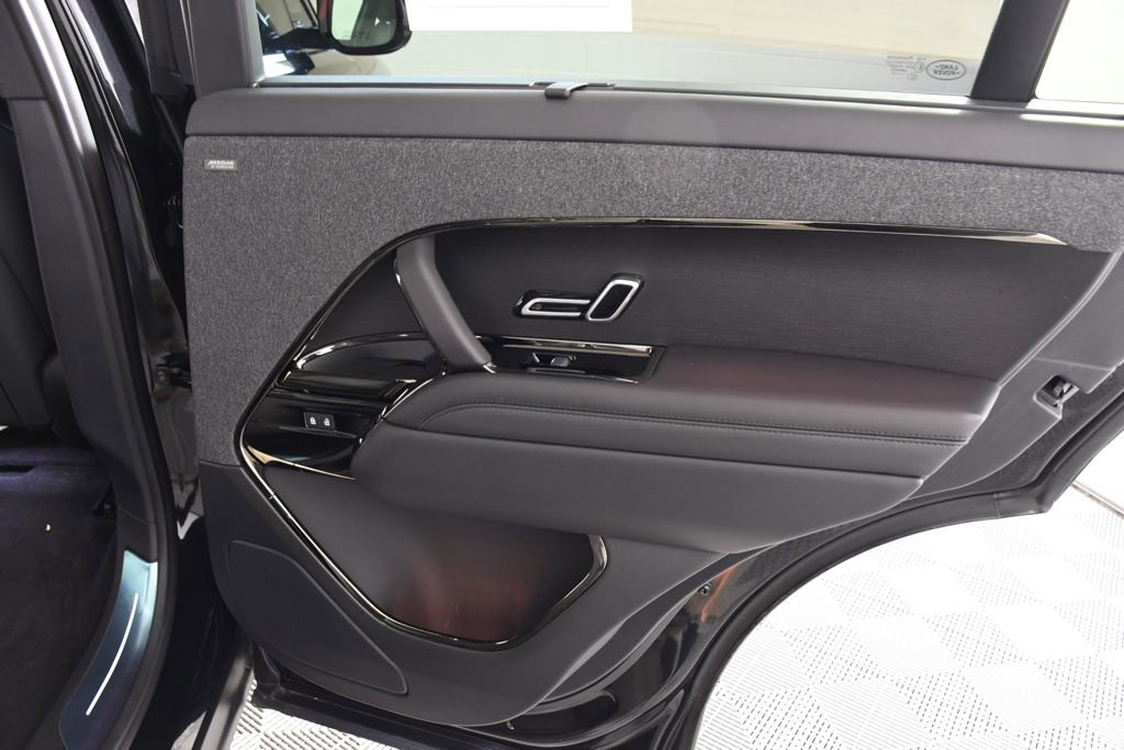 Certified 2025 Land Rover Range Rover Sport Dynamic SE image 20