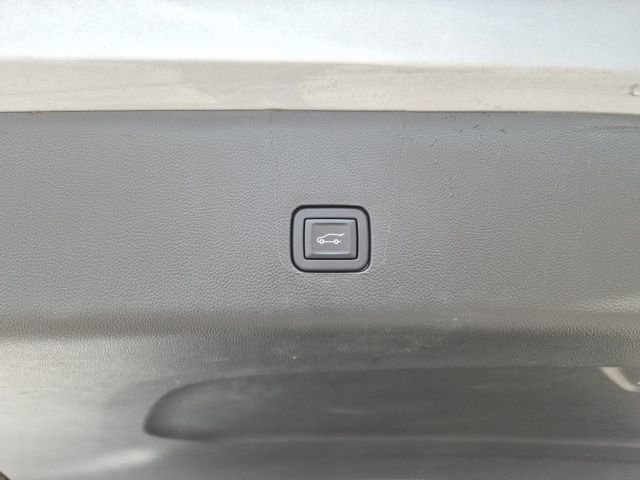 Used 2024 Chevrolet Traverse LT w/ LPO, Floor Liner Package image 9