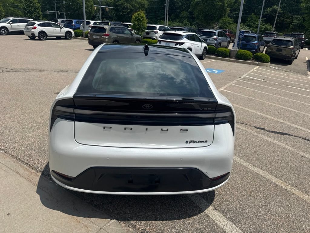 Used 2024 Toyota Prius Prime Premium w/ Advanced Technology Package FWD image 3