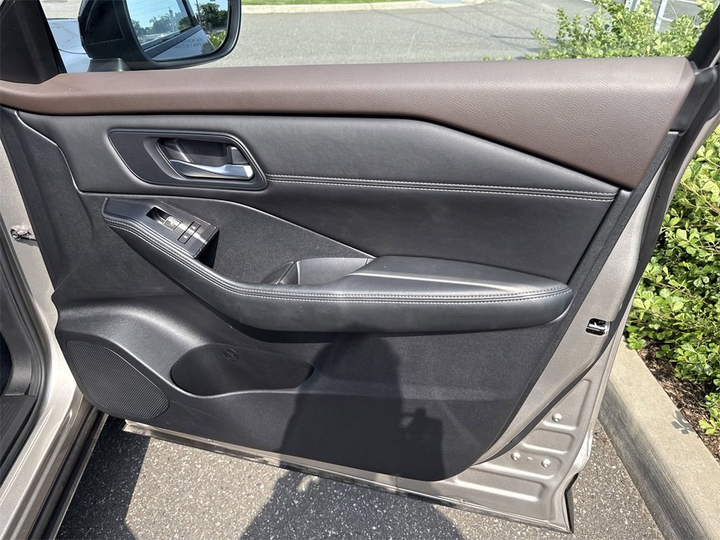 Certified 2022 Nissan Rogue SL image 30