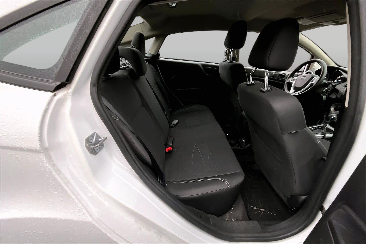 Used 2017 Ford Fiesta SE FWD image 20