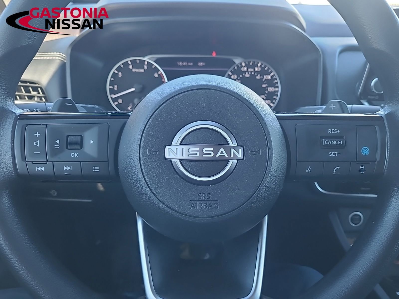 Used 2023 Nissan Rogue SV image 30