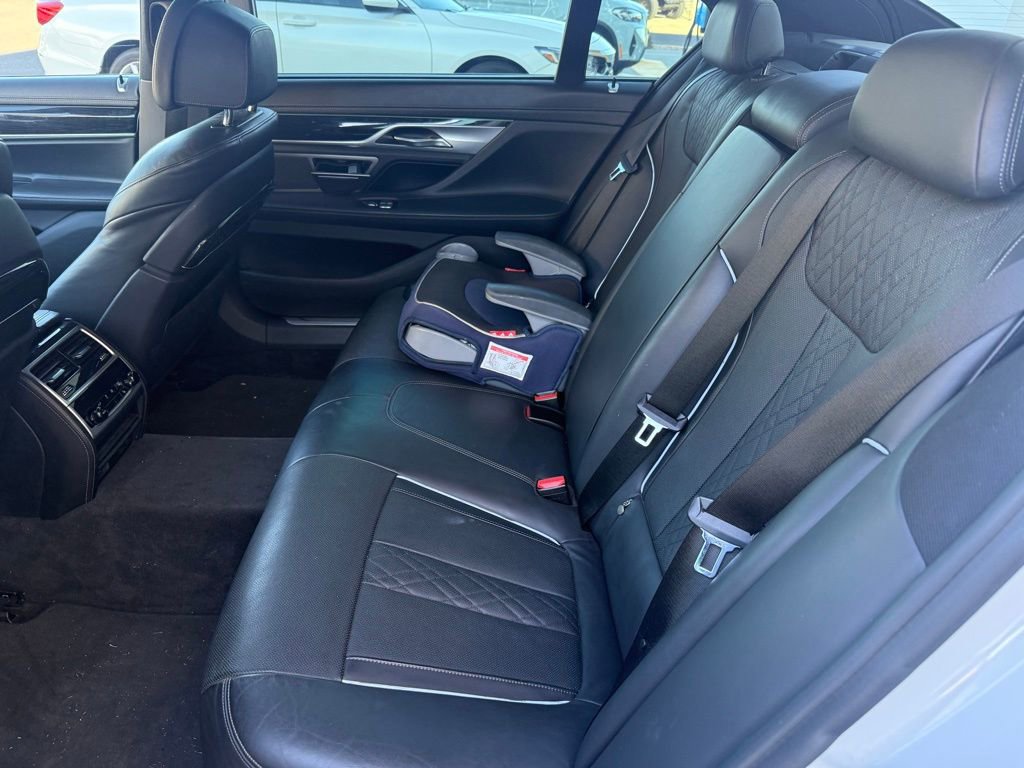 Used 2018 BMW 750i 750i image 6