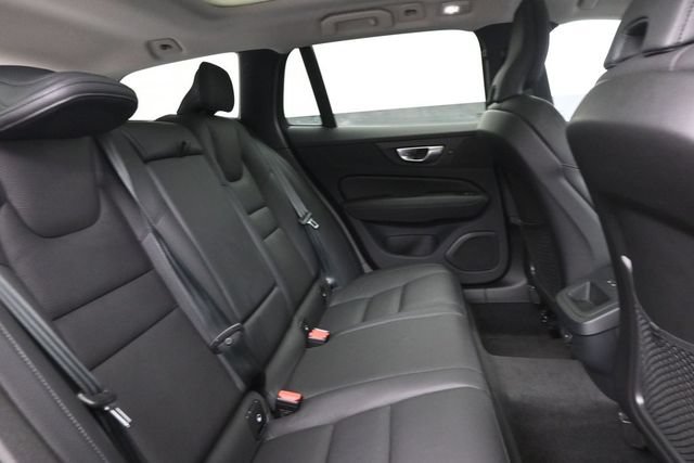 Used 2024 Volvo V60 B5 Cross Country Plus w/ Climate Package AWD/4WD image 31